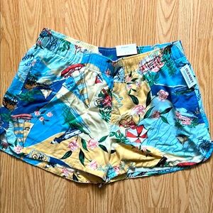 NWT Old Navy High-Waisted Crinkle Gauze Shorts 4 inch inseam Tropical Beach - Lg